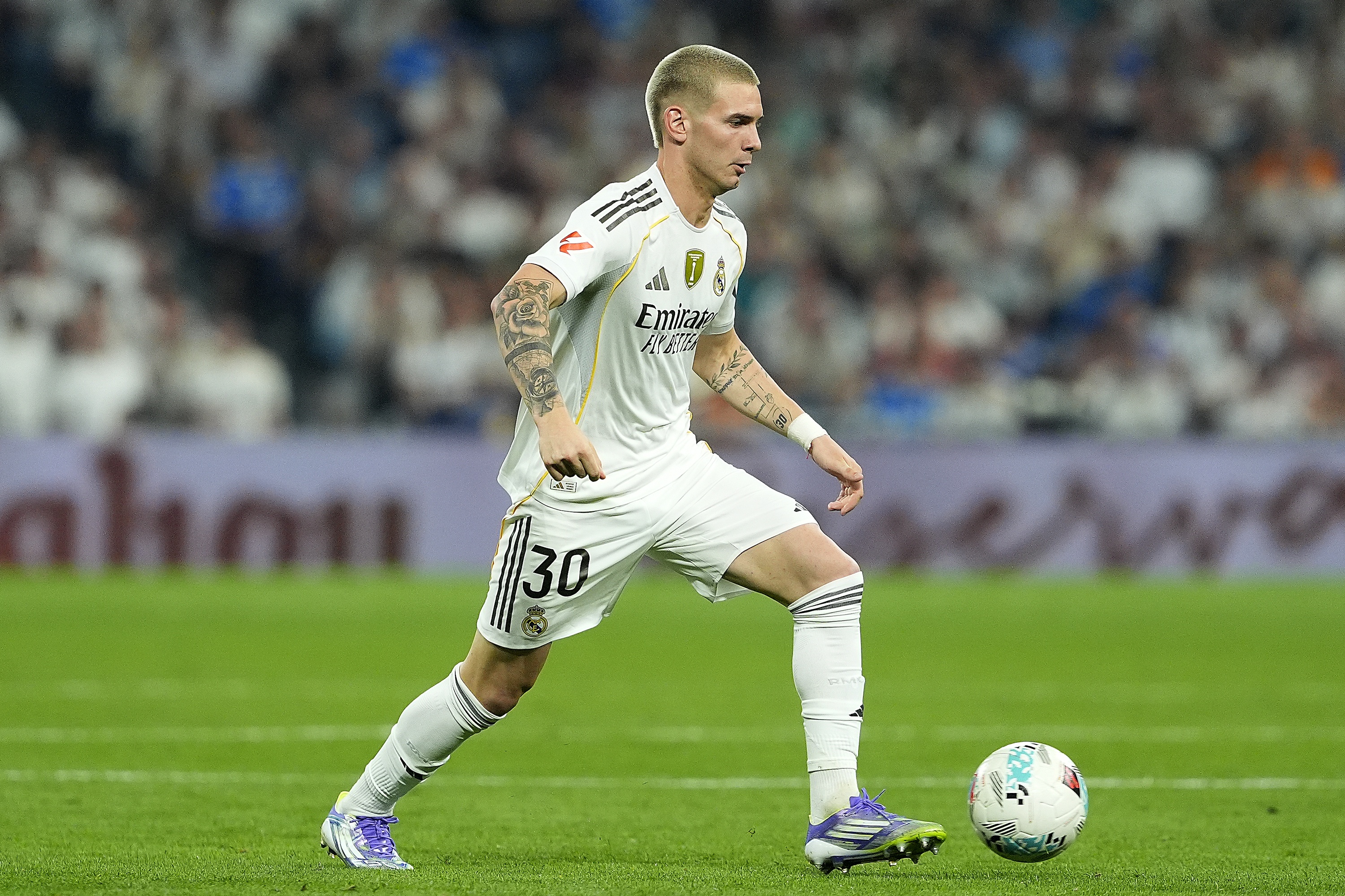 开云官网-前教练：马斯坦托诺16岁时直接跳过预备队，然后开始与一线队合练